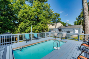 Spacious Home with Hot Tub, 14 Mi to Downtown ATL!
